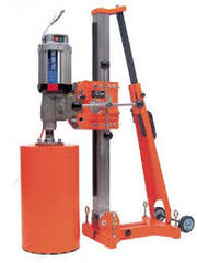 Алмазное сверление отверстий