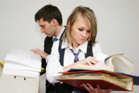 помощник завскладом требуется!