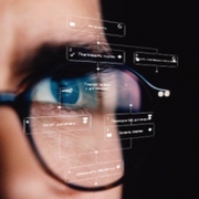 требуется специалист по маркетингу и рекламе